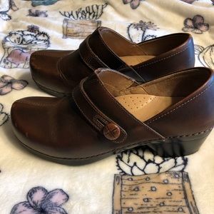 Dansko Solstice Size 38